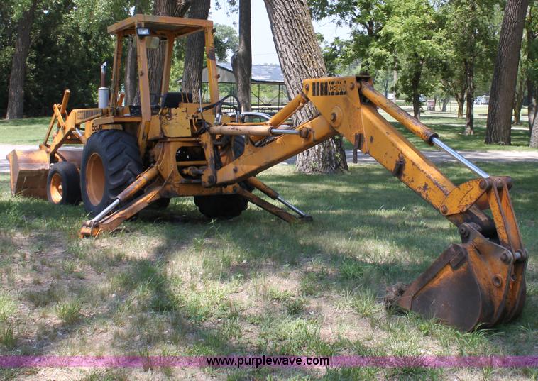 image for item D5223 Case 580B backhoe