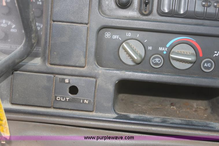 image for item D5224 1995 Chevrolet Cheyenne 3500 HD flatbed pickup truck