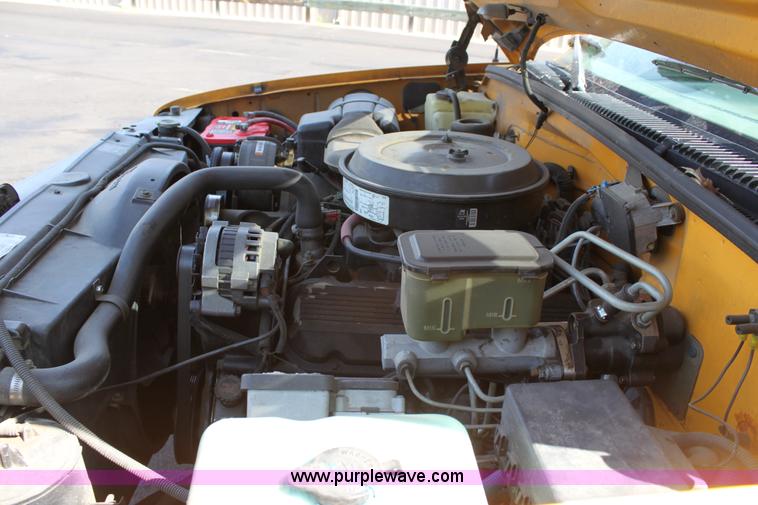 image for item D5224 1995 Chevrolet Cheyenne 3500 HD flatbed pickup truck
