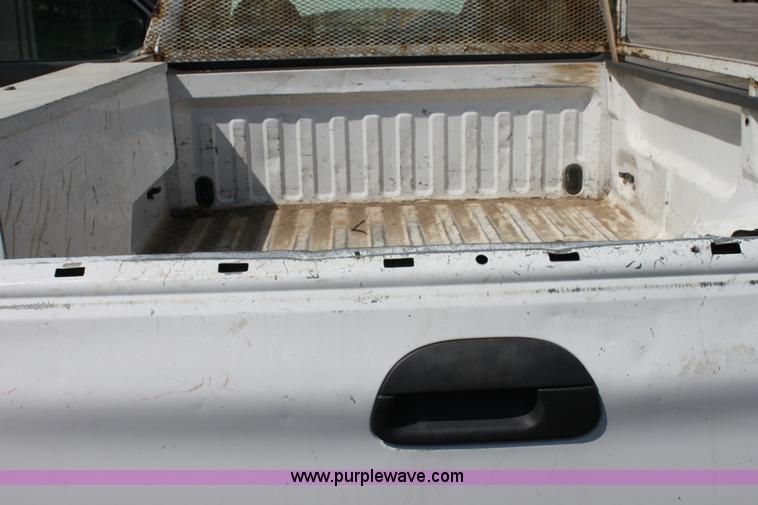 image for item D5226 1998 Ford F150 pickup truck