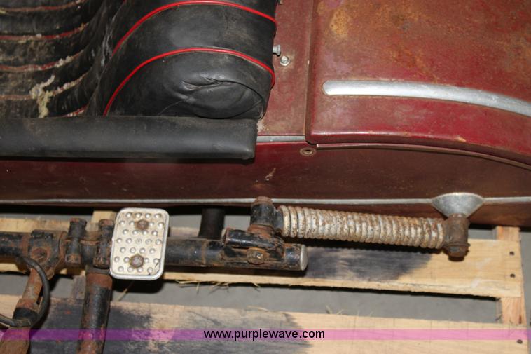 image for item D5235 1952 Steil side car