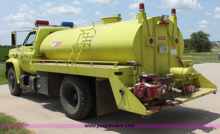 image for item D5237 1975 Chevrolet C60 water tender truck