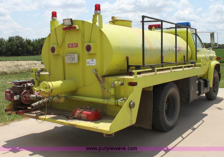 image for item D5237 1975 Chevrolet C60 water tender truck