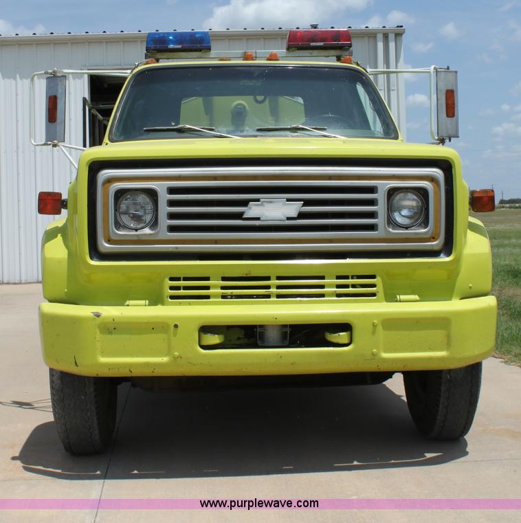 image for item D5237 1975 Chevrolet C60 water tender truck