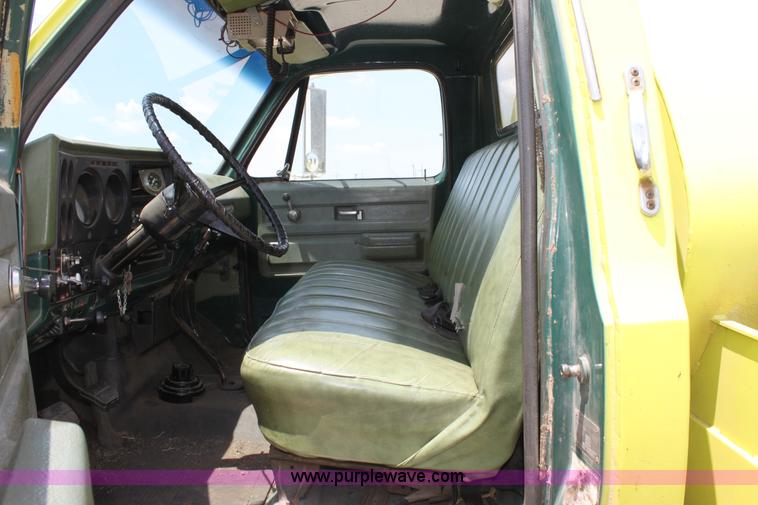 image for item D5237 1975 Chevrolet C60 water tender truck