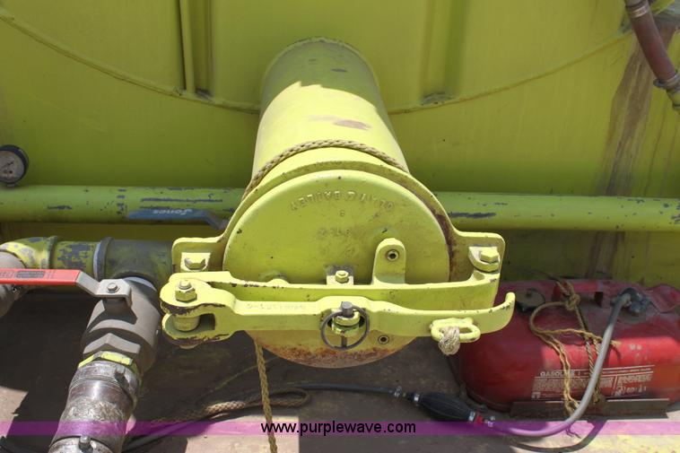 image for item D5237 1975 Chevrolet C60 water tender truck