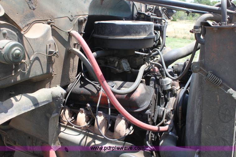 image for item D5237 1975 Chevrolet C60 water tender truck