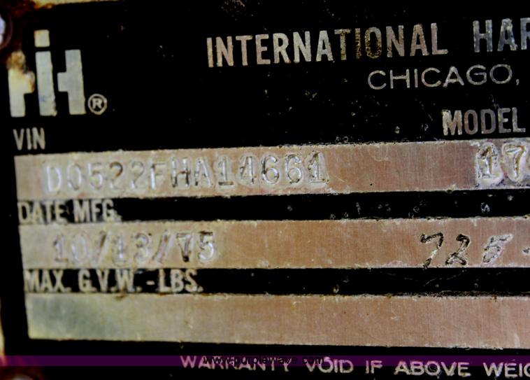 image for item D5238 1976 International water tender truck