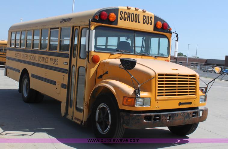 image for item D5284 1993 International 3800 school bus