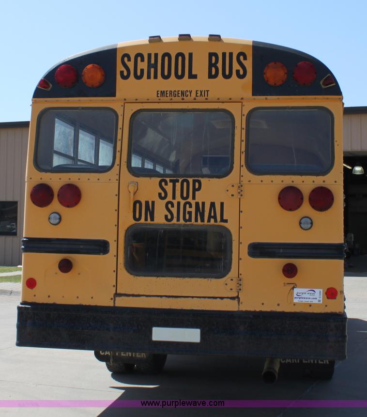 image for item D5284 1993 International 3800 school bus