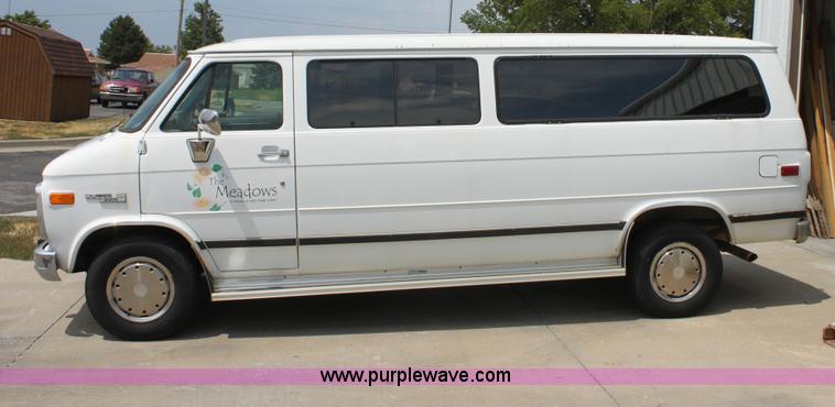 image for item D5391 1993 GMC G3500 Rally STX van