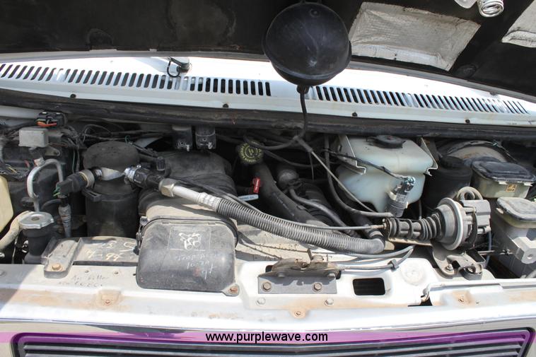 image for item D5391 1993 GMC G3500 Rally STX van