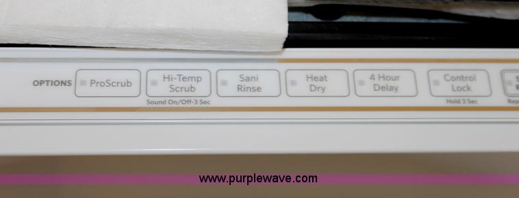 image for item D5401 Kitchen Aid dishwasher