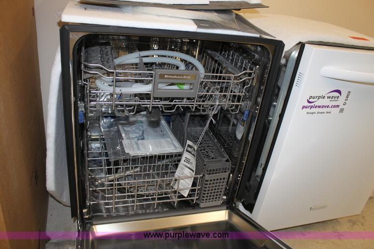 image for item D5401 Kitchen Aid dishwasher