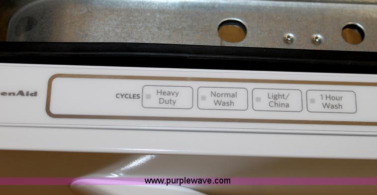 image for item D5402 Kitchen Aid dishwasher