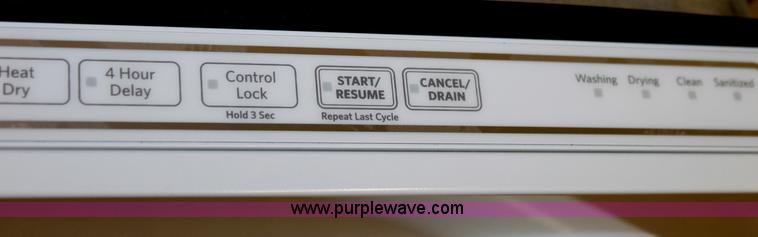 image for item D5402 Kitchen Aid dishwasher