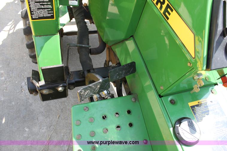 image for item D7972 1996 John Deere 955 tractor