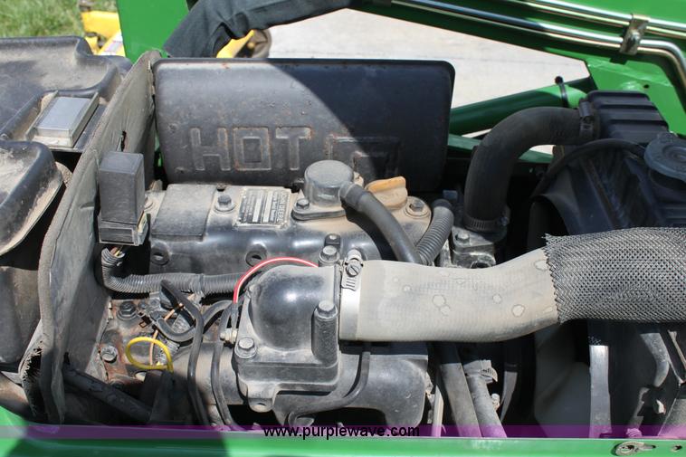 image for item D7972 1996 John Deere 955 tractor