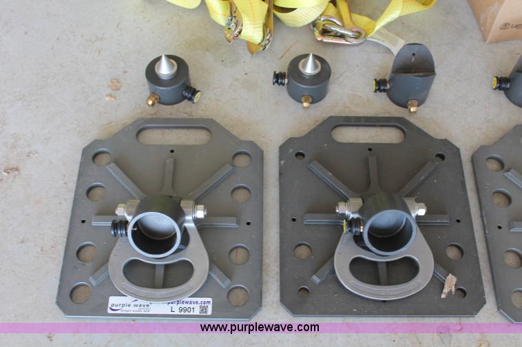 image for item L9901 (2) Paratech vehicle rescue stabilization kits