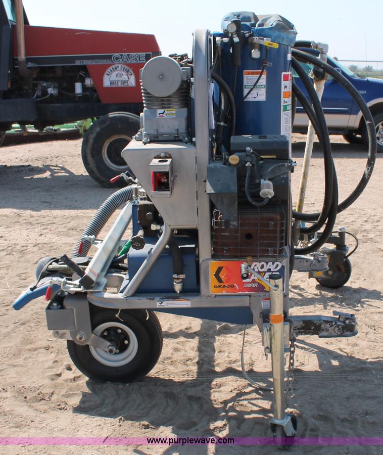 image for item L9908 Graco GA175 road laser striper