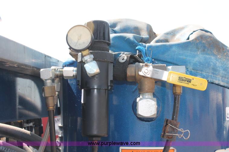 image for item L9908 Graco GA175 road laser striper