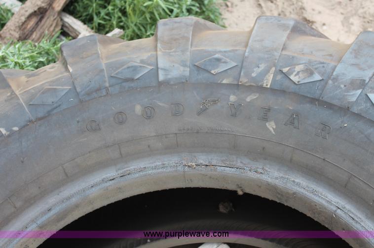 image for item L9911 (4) assorted tires