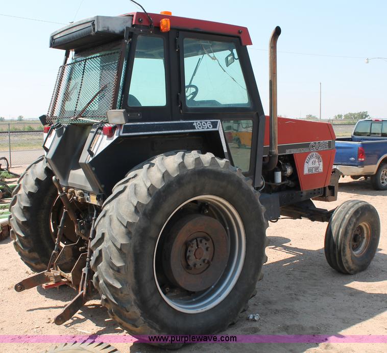 image for item L9915 1987 Case IH Harvester 1896 tractor