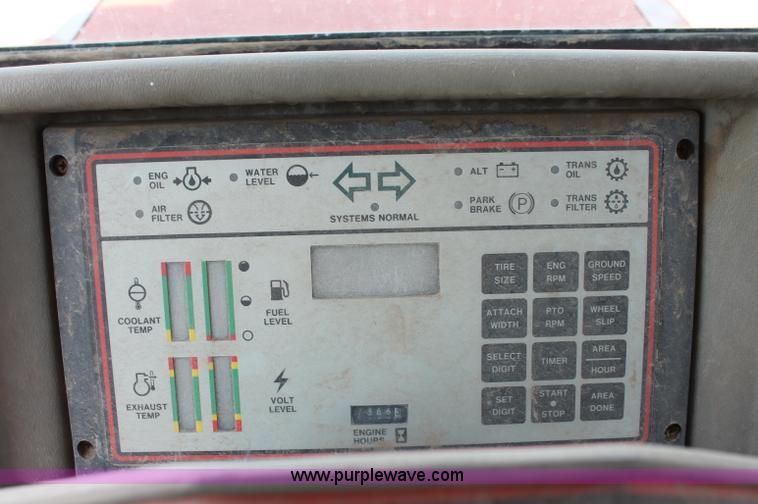 image for item L9915 1987 Case IH Harvester 1896 tractor