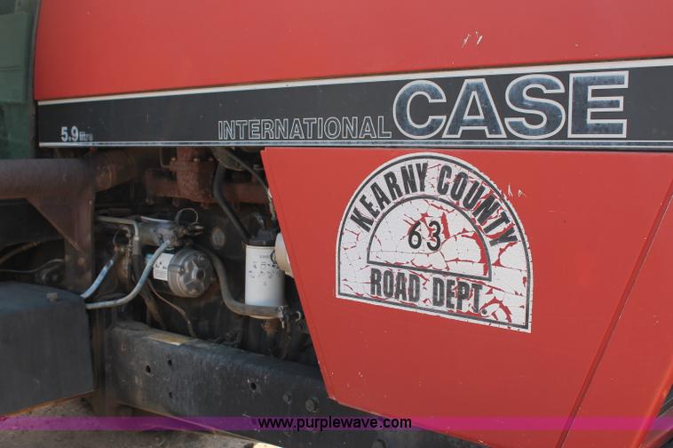 image for item L9915 1987 Case IH Harvester 1896 tractor