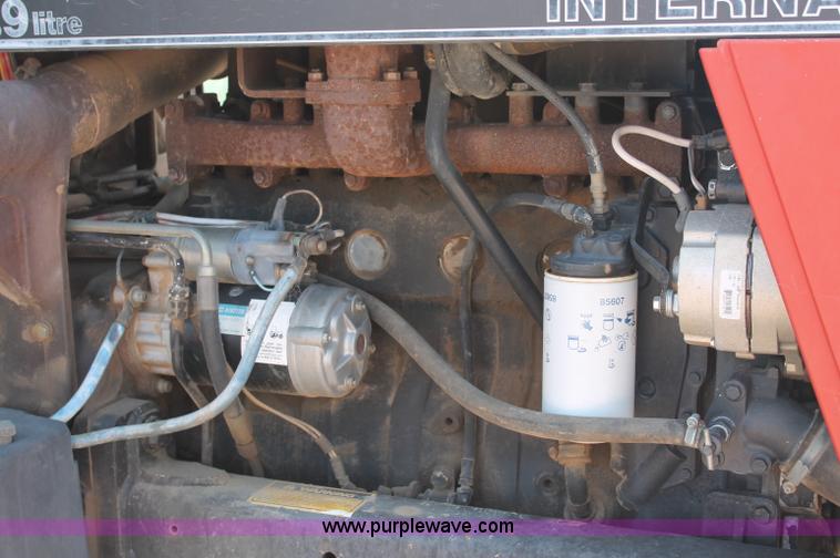 image for item L9915 1987 Case IH Harvester 1896 tractor