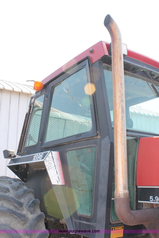 image for item L9915 1987 Case IH Harvester 1896 tractor