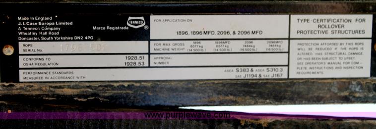 image for item L9915 1987 Case IH Harvester 1896 tractor