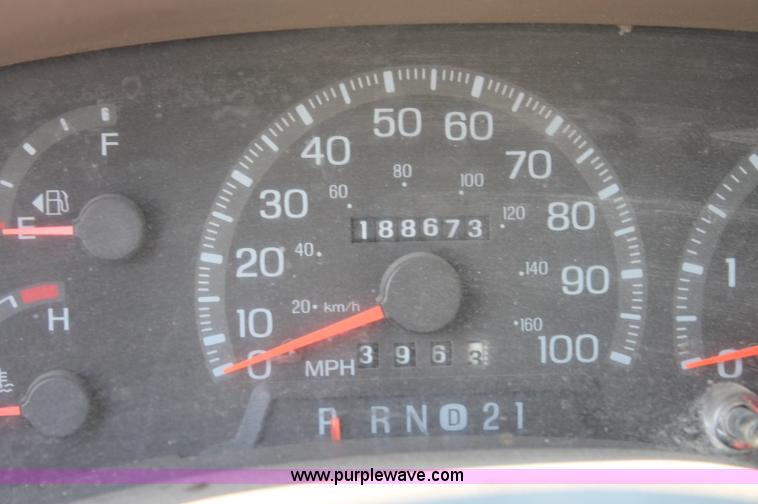 image for item L9916 1997 Ford F150 XLT SuperCab pickup truck