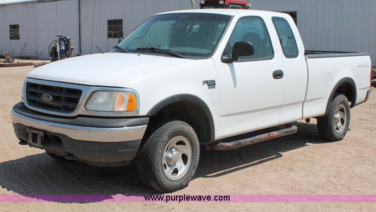 image for item L9917 2000 Ford F150 XL SuperCab pickup truck