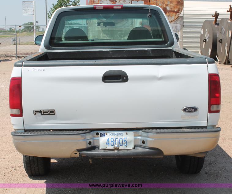 image for item L9917 2000 Ford F150 XL SuperCab pickup truck