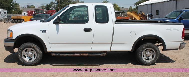 image for item L9917 2000 Ford F150 XL SuperCab pickup truck