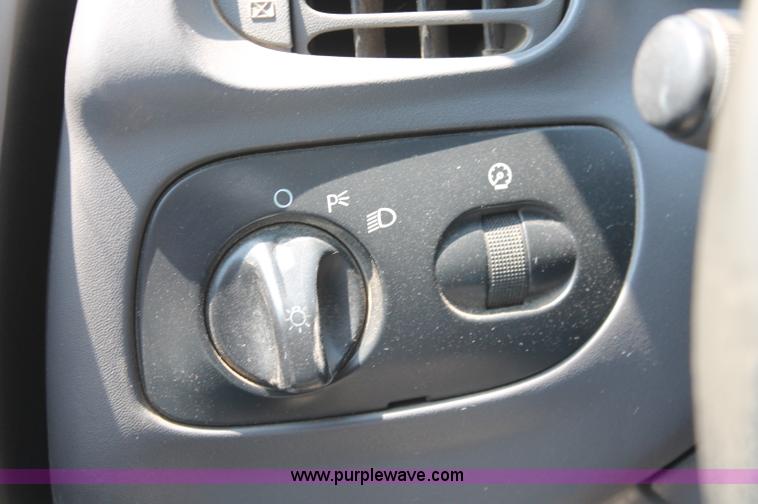 image for item L9917 2000 Ford F150 XL SuperCab pickup truck