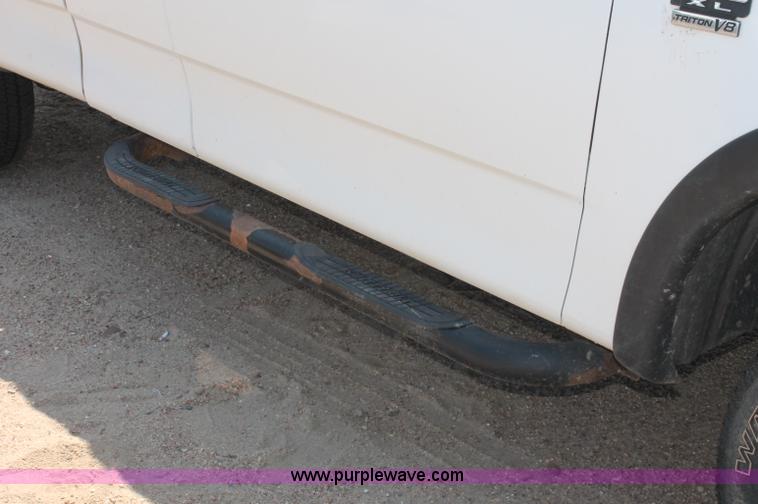 image for item L9917 2000 Ford F150 XL SuperCab pickup truck