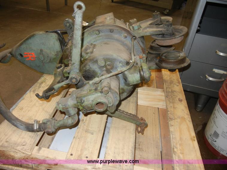 image for item M9616 500 lb pneumatic winch
