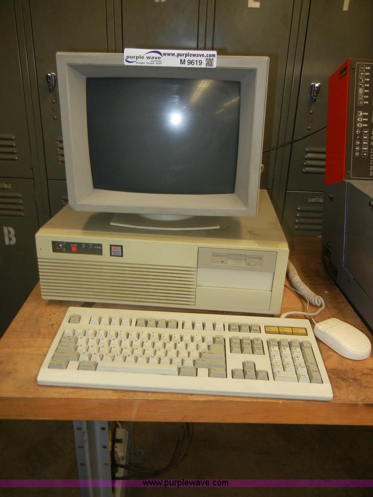 image for item M9619 CNC Emco computerized lathe