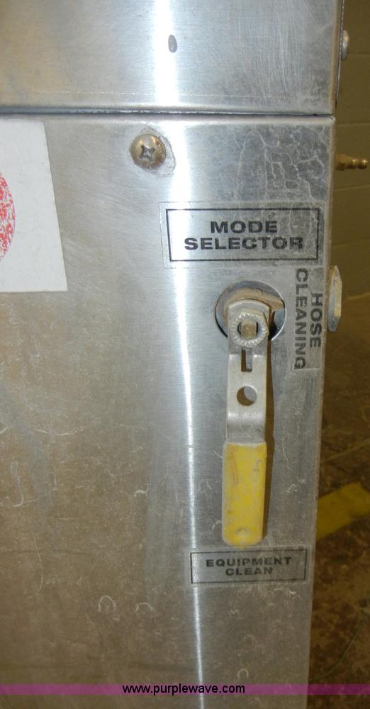 image for item M9635 2003 Uni-ram solvent recycler and gun washer