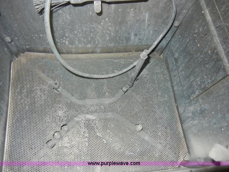 image for item M9635 2003 Uni-ram solvent recycler and gun washer