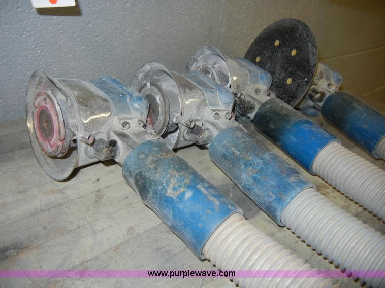 image for item M9637 (4) pneumatic air sanders