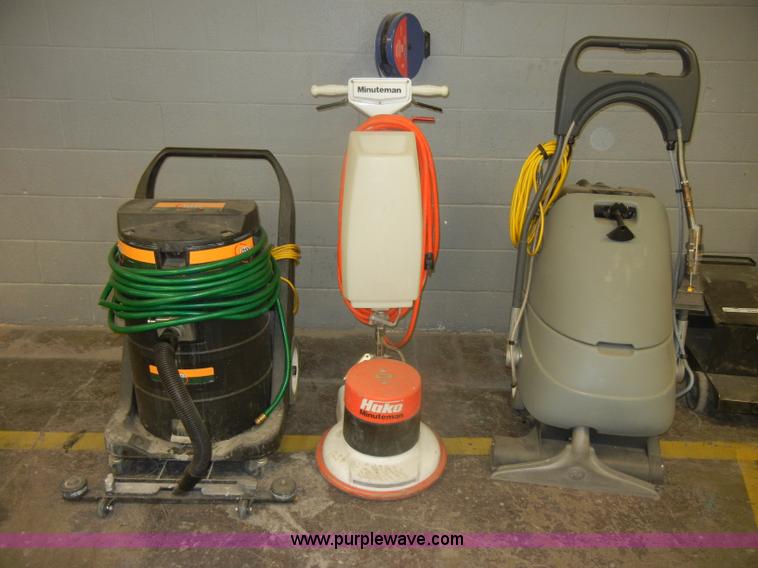 image for item M9641 (3) assorted floor cleaning units