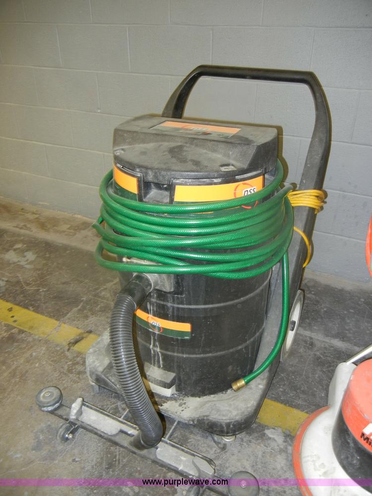 image for item M9641 (3) assorted floor cleaning units