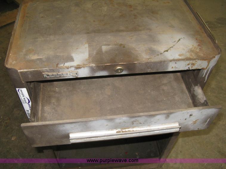image for item R9568 Kennedy roll away tool cabinet