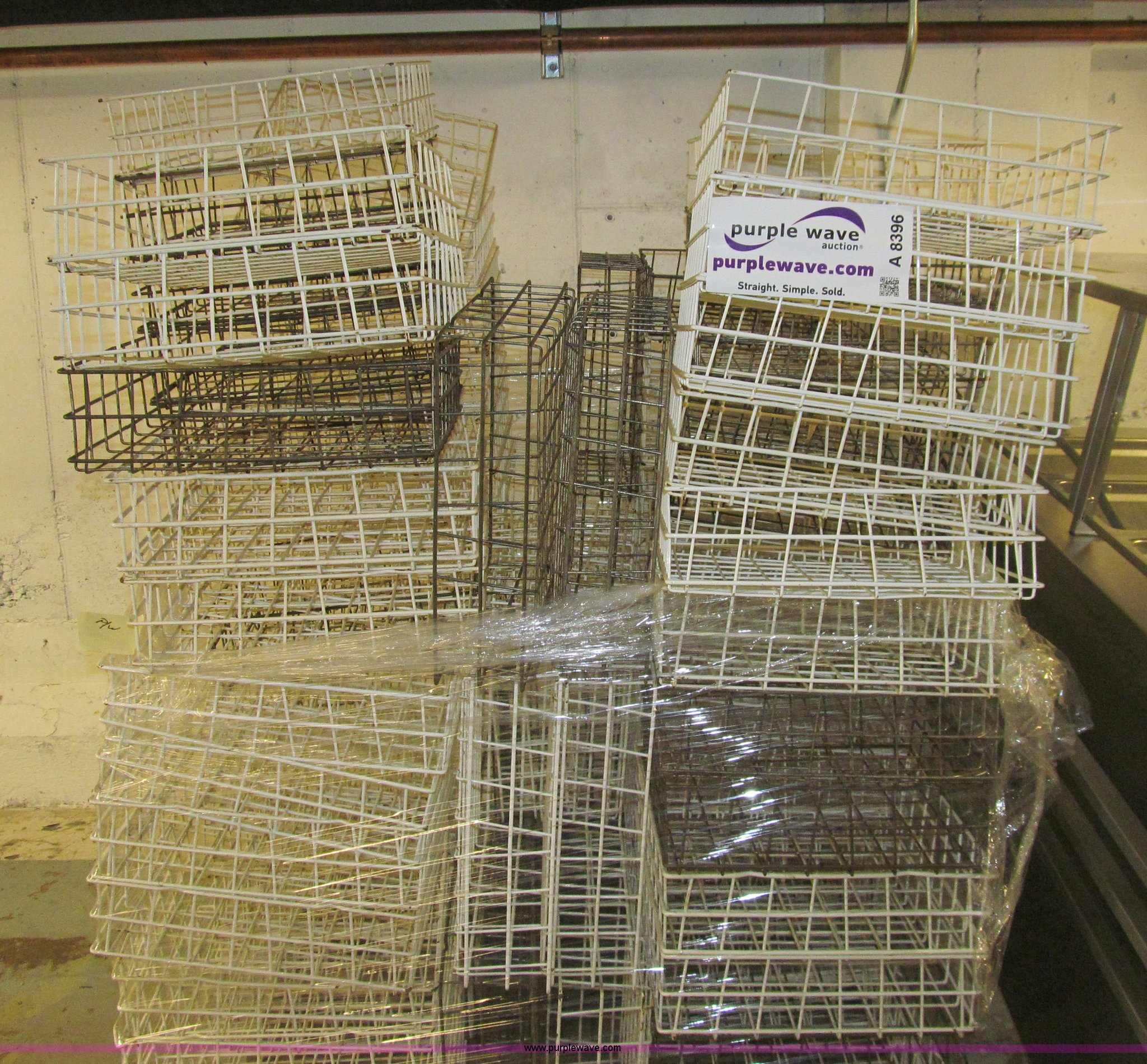 Approximately 80 wire baskets in Des Moines, IA Item A8396 sold Purple Wave