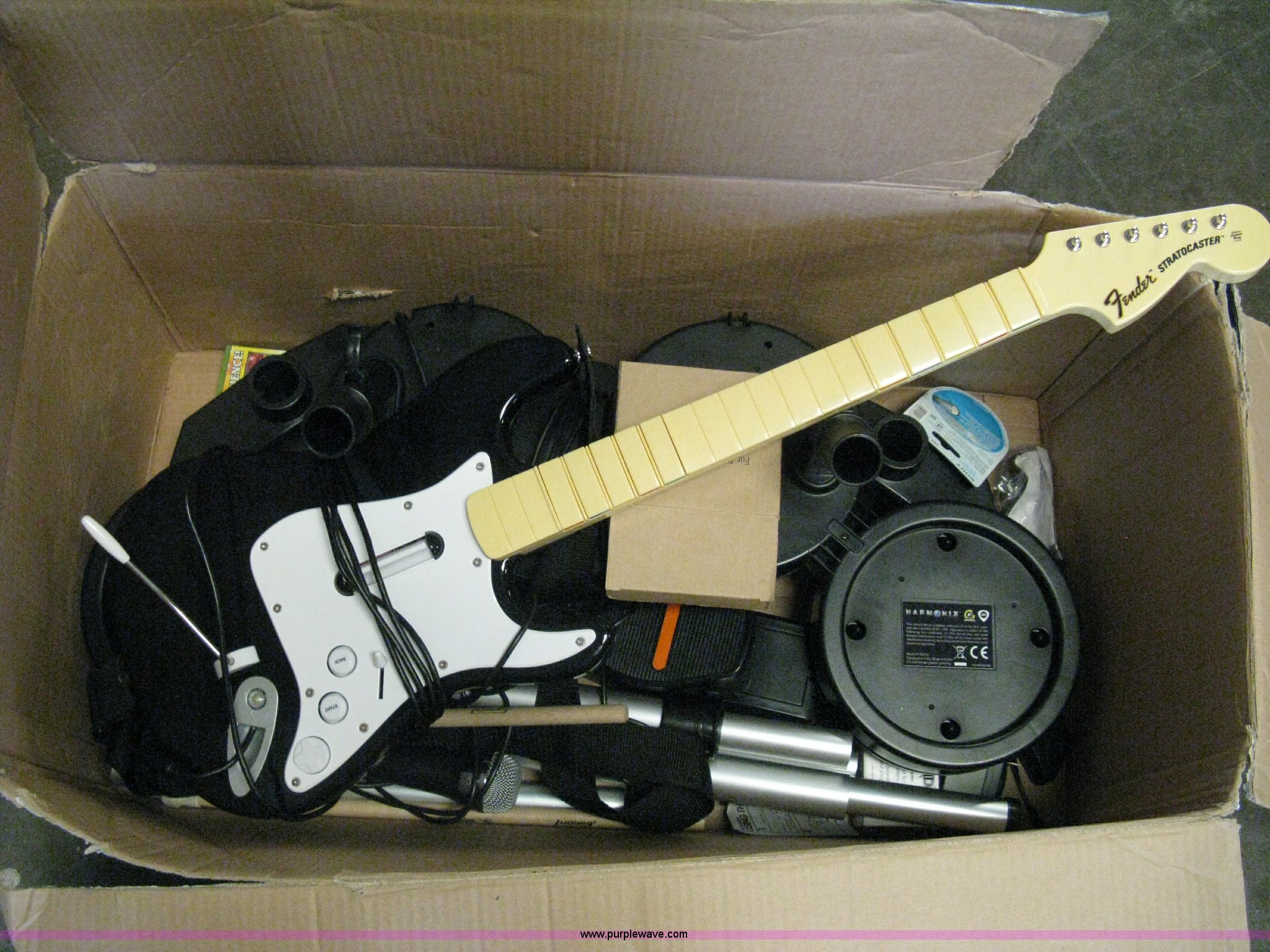 Video games in Wichita, KS Item R9578 sold Purple Wave