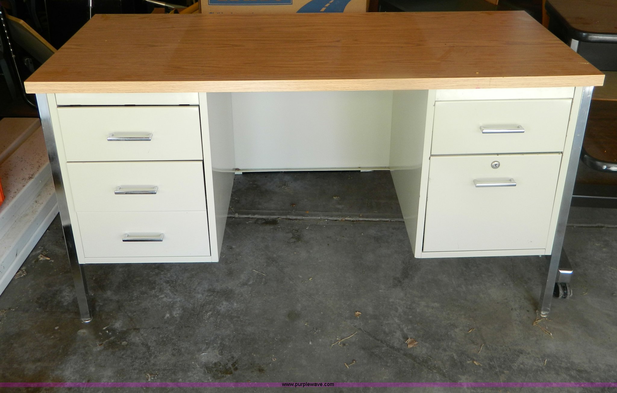 Assorted furniture in Claflin, KS Item T9261 sold Purple Wave