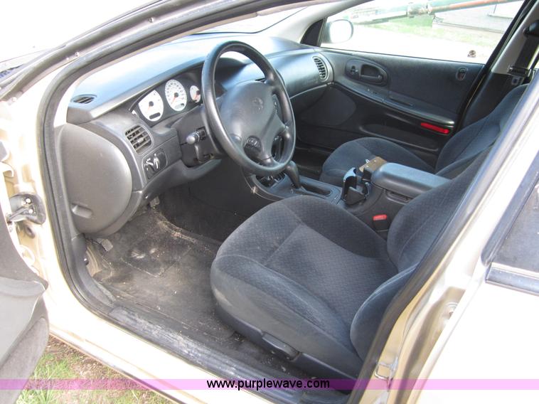 image for item A3884 2001 Dodge Intrepid SE